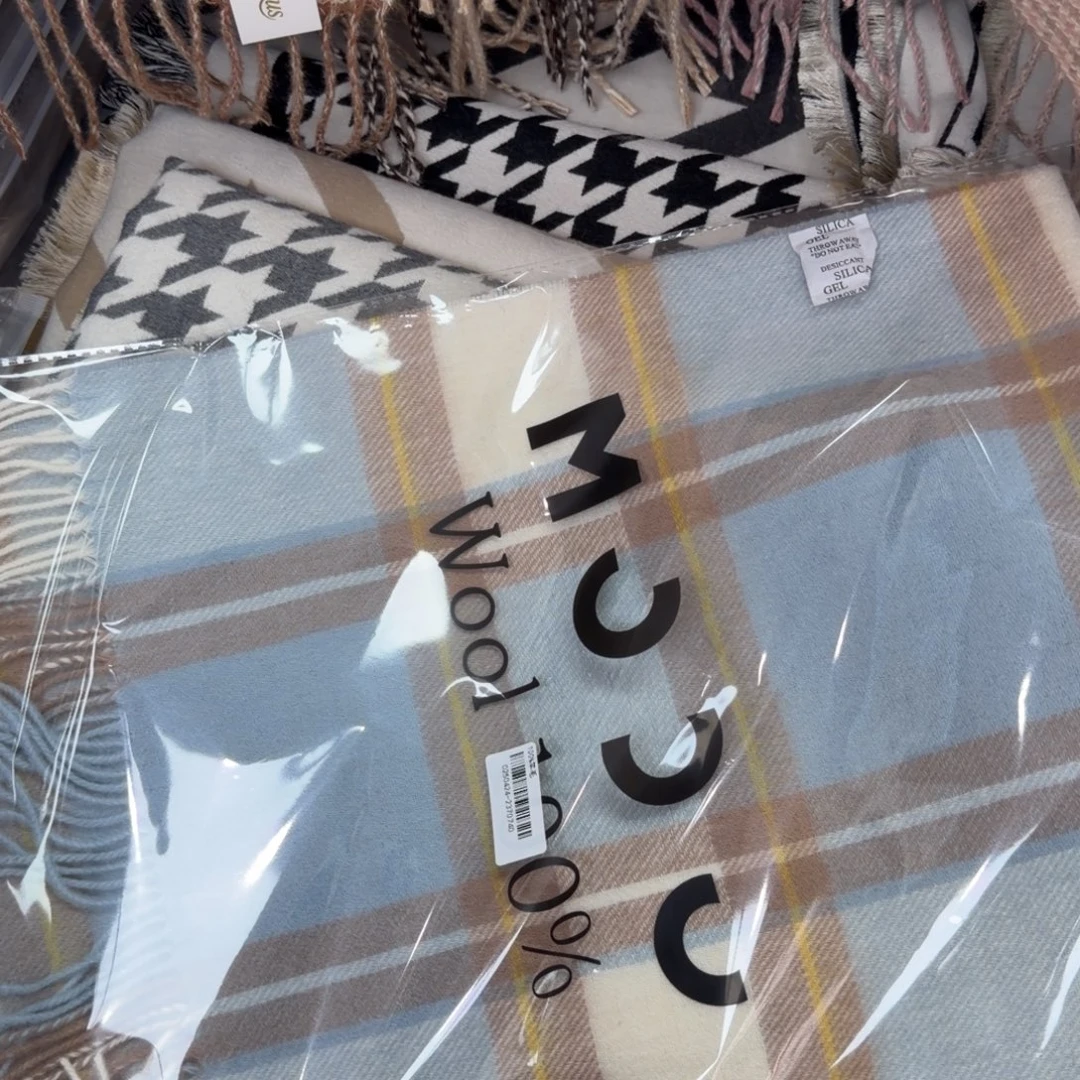 山羊毛蓝格子纯羊毛围巾