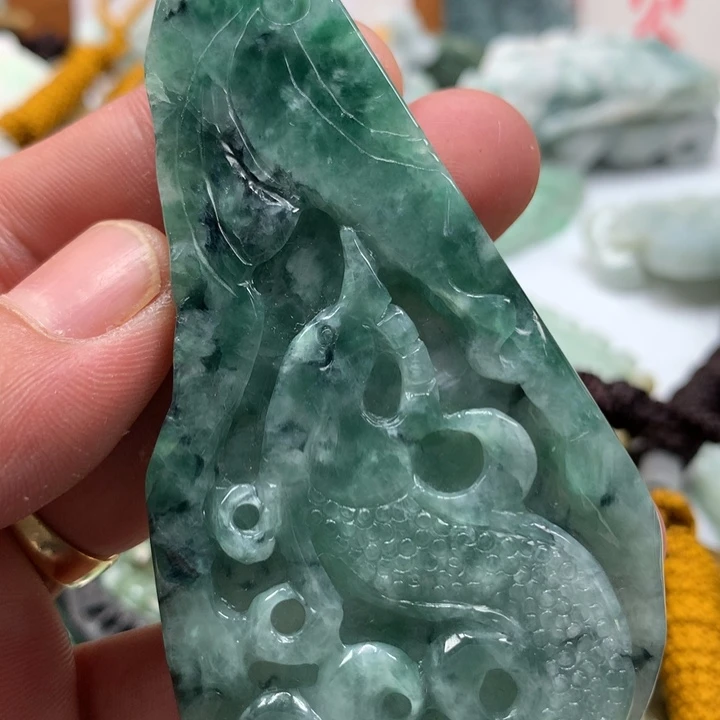 翡翠未镶嵌颈饰保真天然a货翡翠