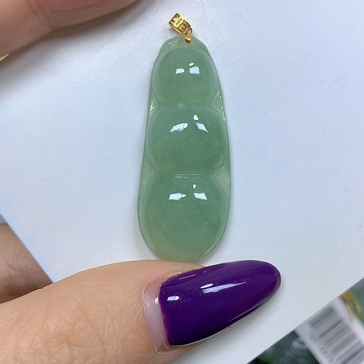 翡翠18K金镶嵌颈饰挂件