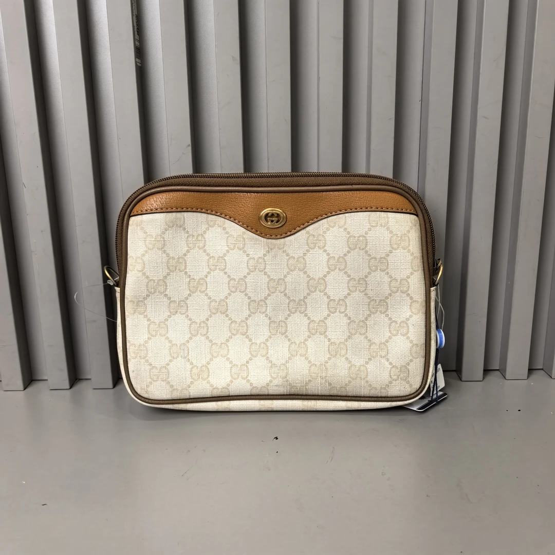 95新 GUCCI/古驰 兔兔奢欣欣/古驰手拿包/31105