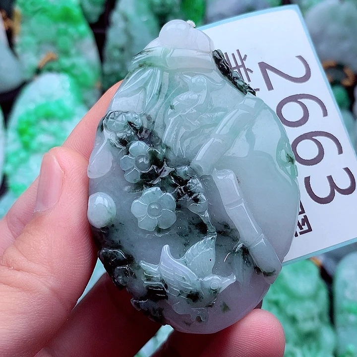 翡翠未镶嵌吊坠(不含链)