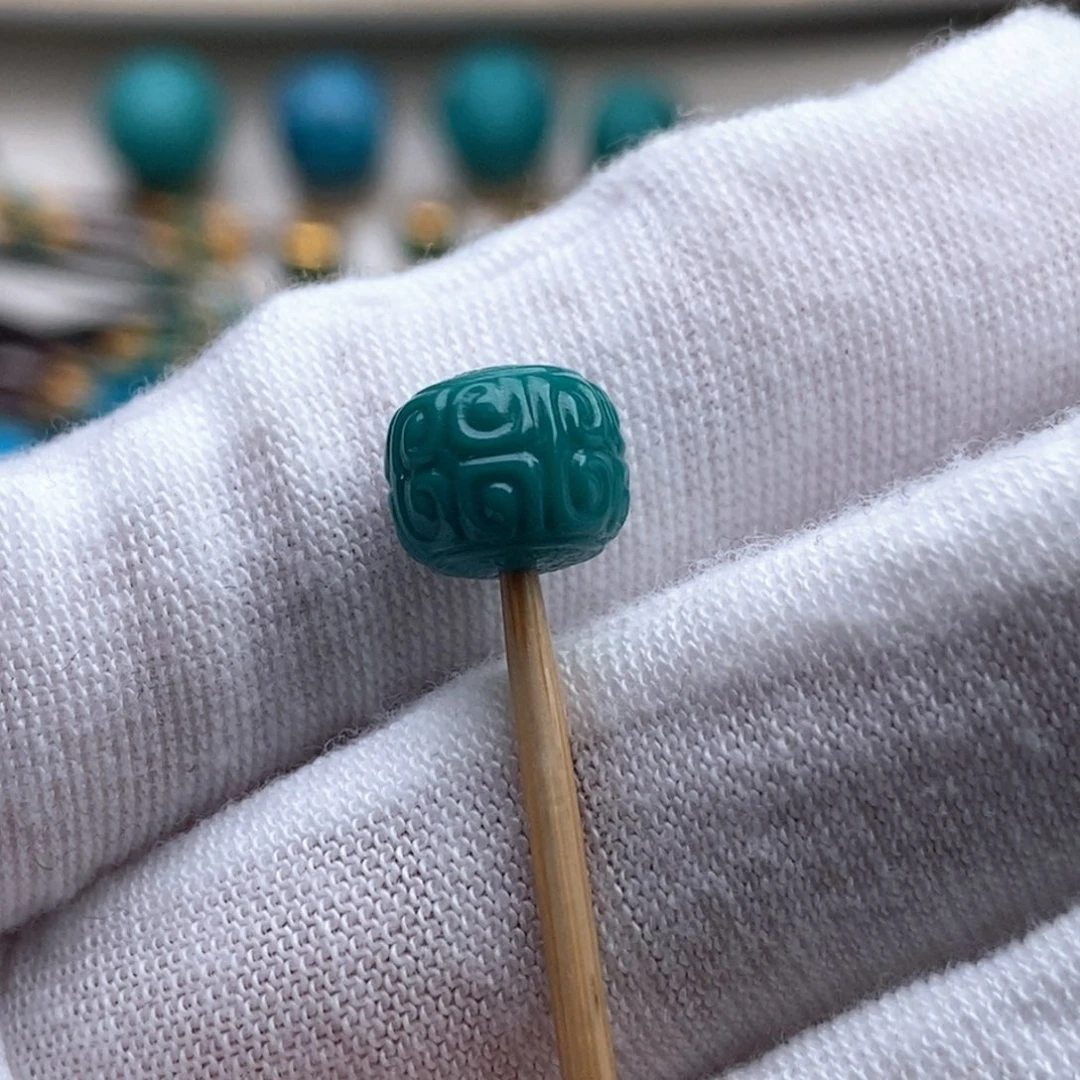 嘉***？绿松石未镶嵌绿松石配饰