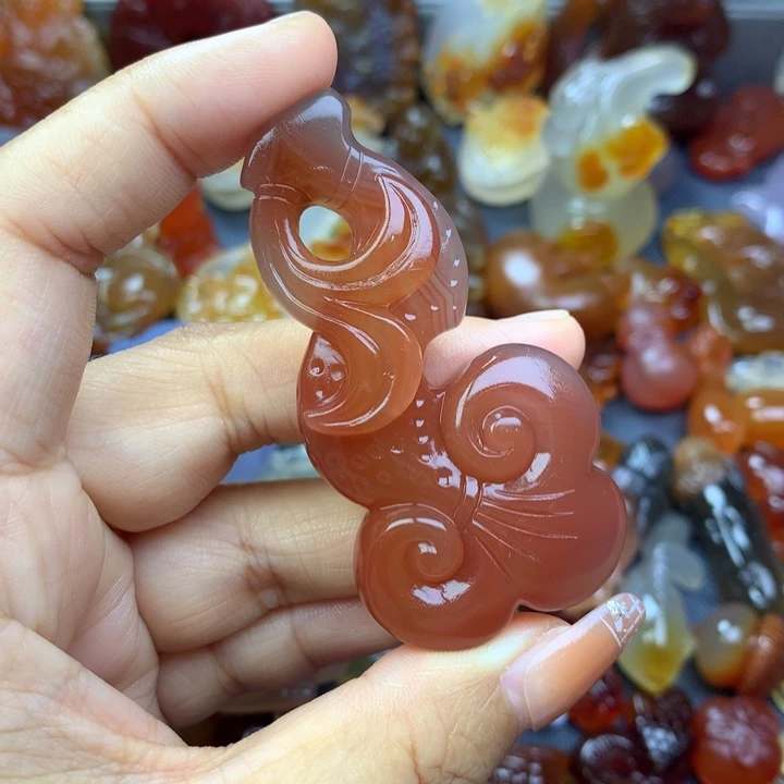 秋***浅玛瑙/玉髓颈饰未镶嵌