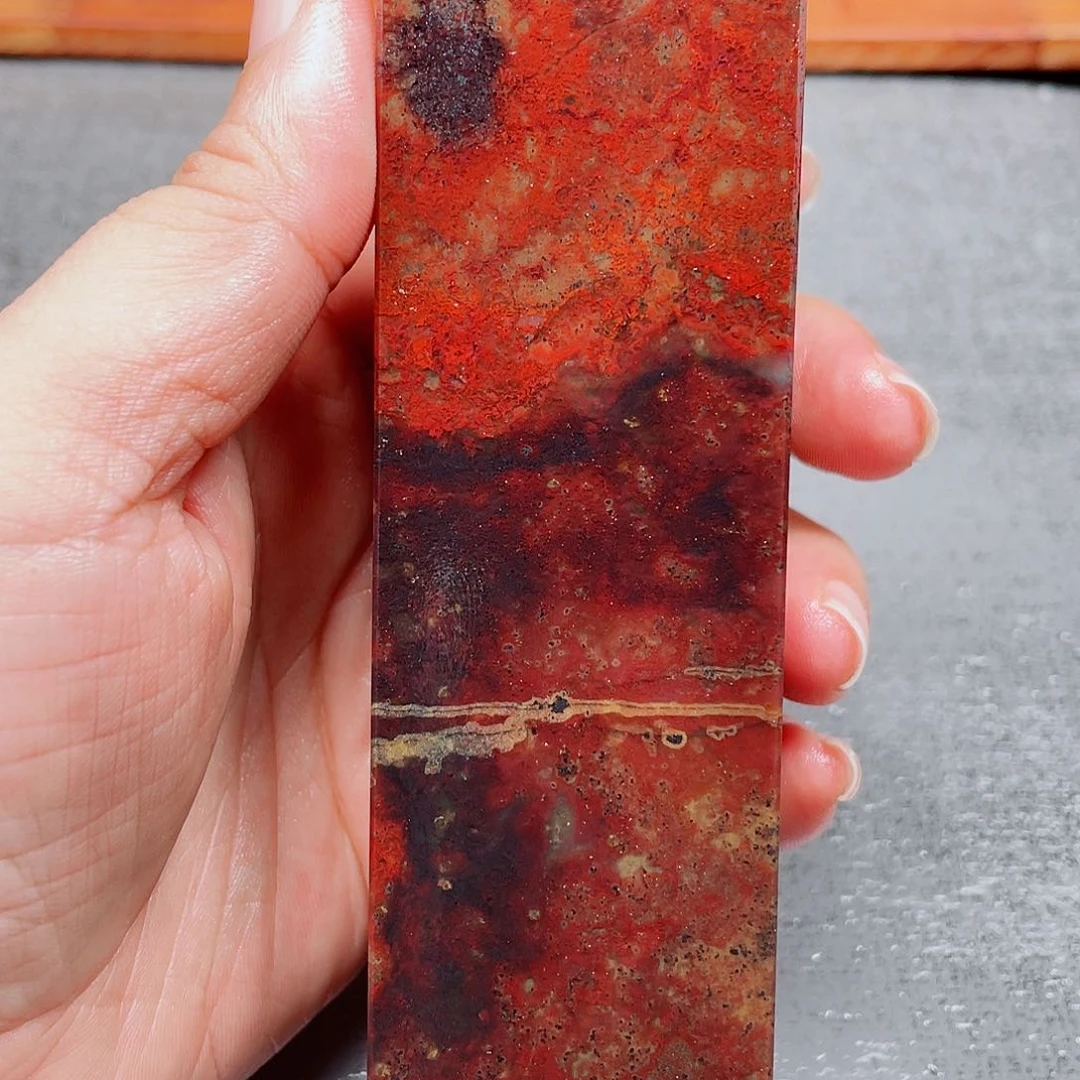 【闪购商品】玉桂林鸡血玉印章镇尺27