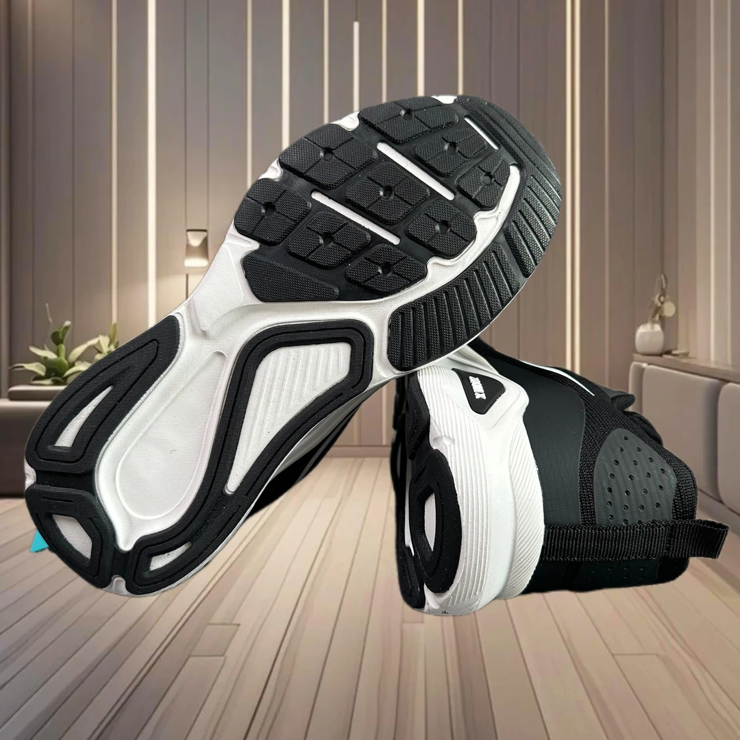 [运费险]断码时尚百搭透气潮鞋男女情侣款耐磨运动鞋休闲秋冬1