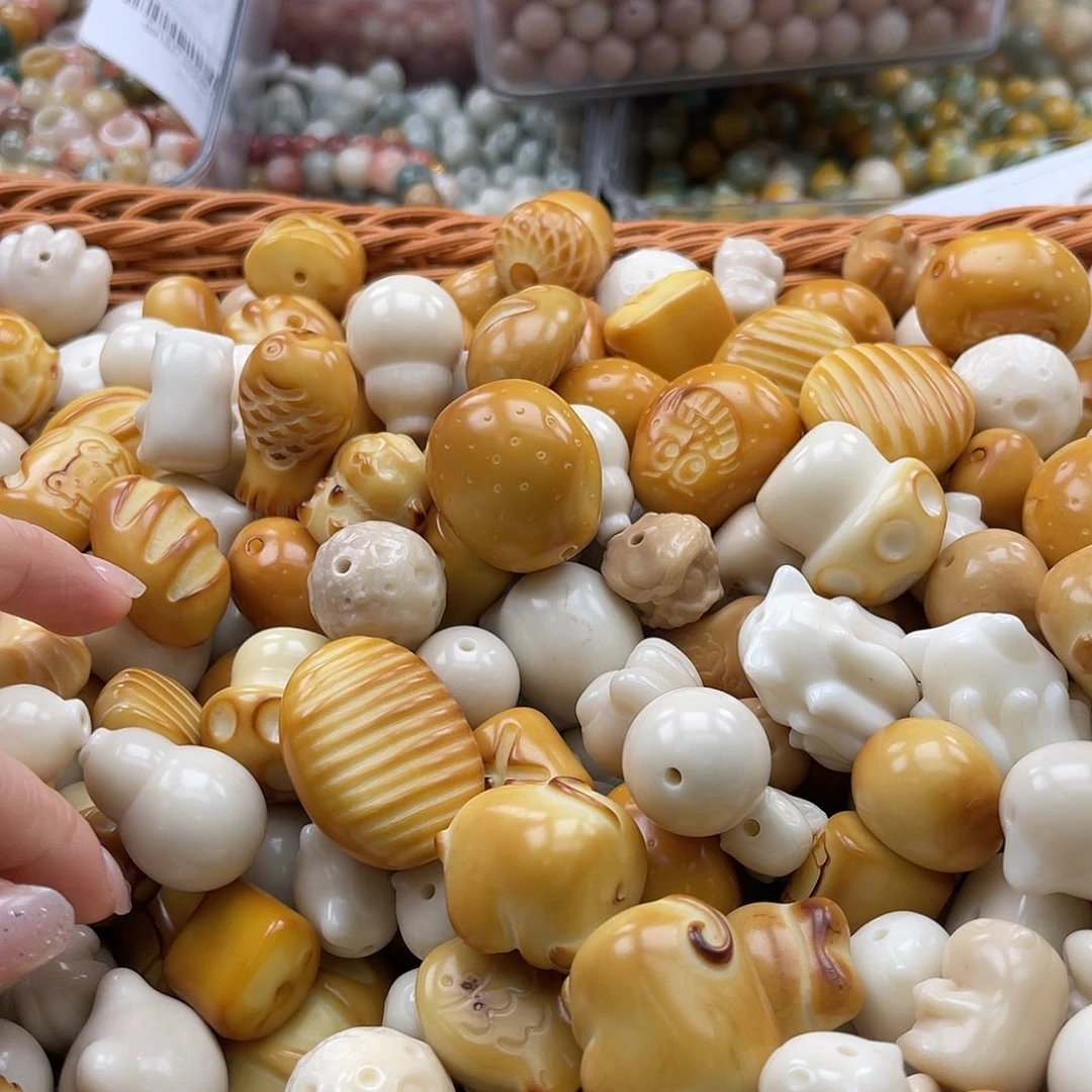 白玉菩提吊坠b微瑕22-30mm/5颗款式随机发不一样