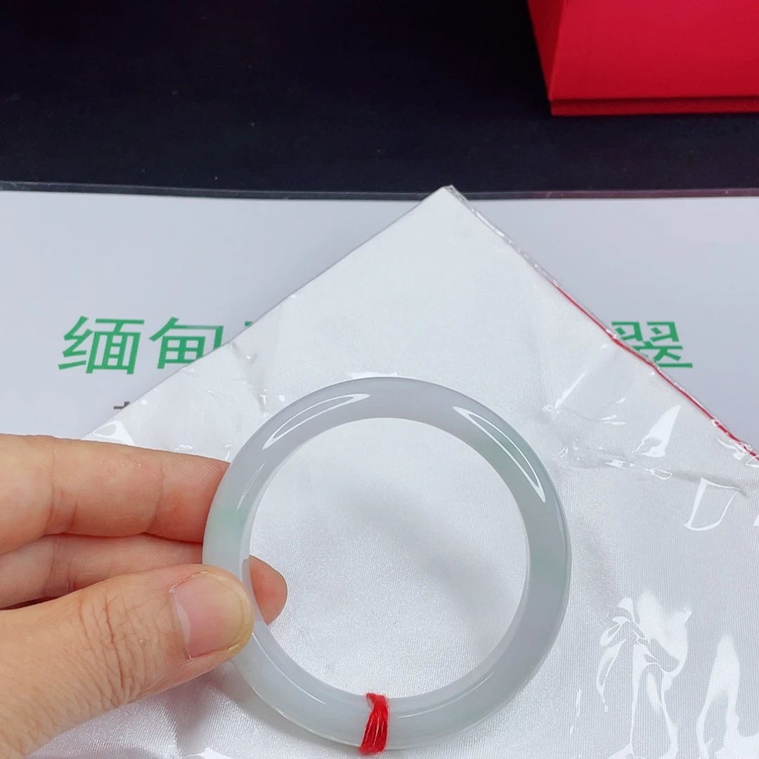 翡翠手镯未镶嵌发***r