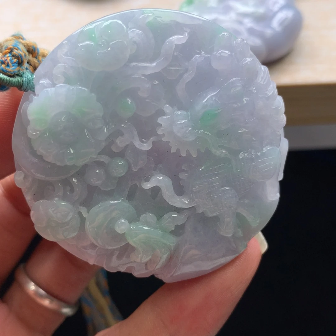 翡翠未镶嵌颈饰吊坠