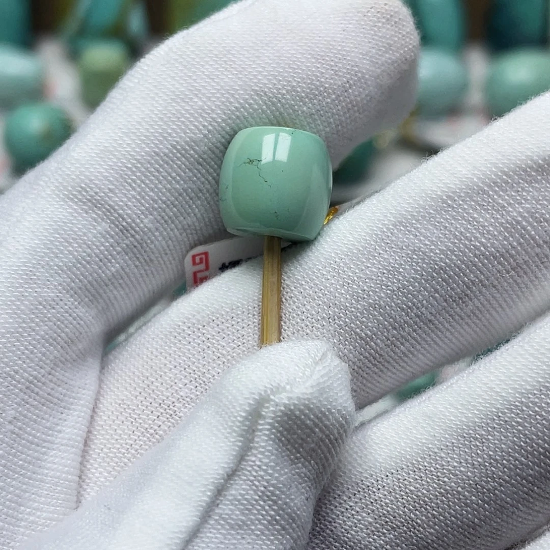 绿松石未镶嵌摆件