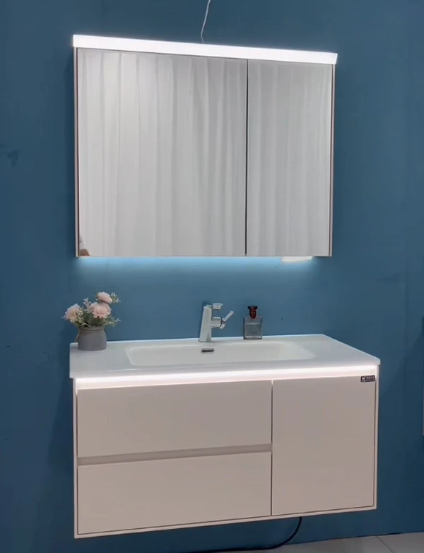 简约卫生间洗漱台志嘉卫浴游艇板超级防水材质防水防潮功能强大