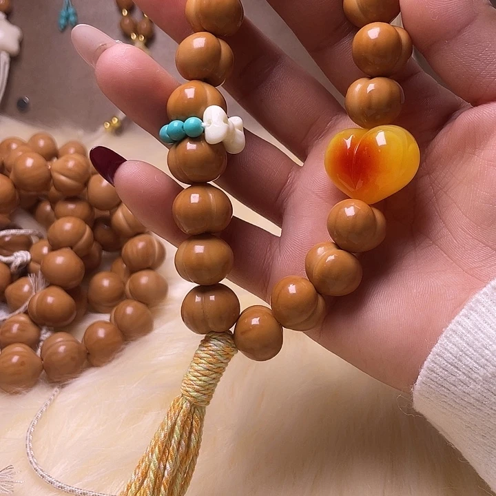 小***拍手串猴头核桃15尺寸镜面柯基屁桃手持全品无暇