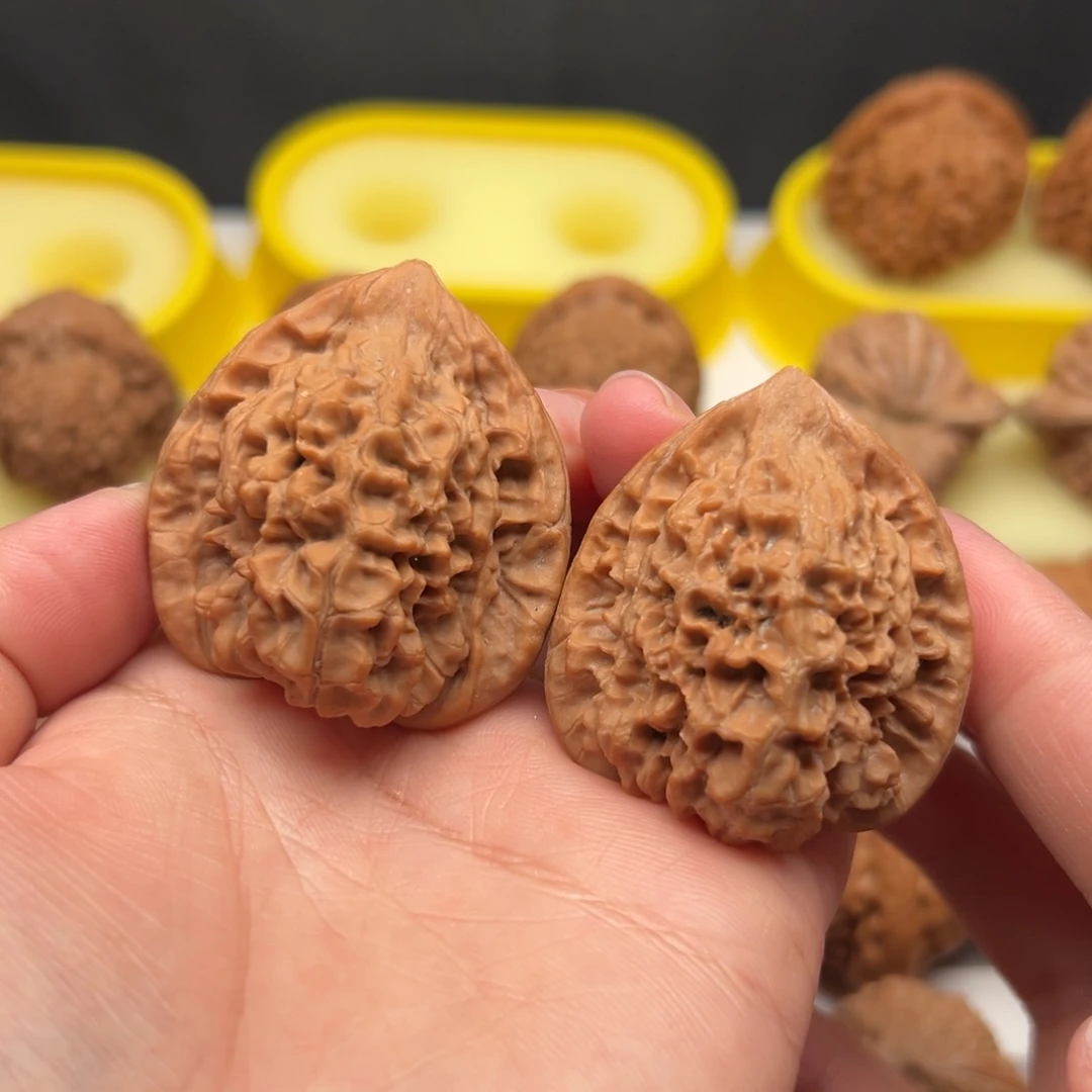 文玩核桃把件40全品原桩麒麟纹官帽不退换