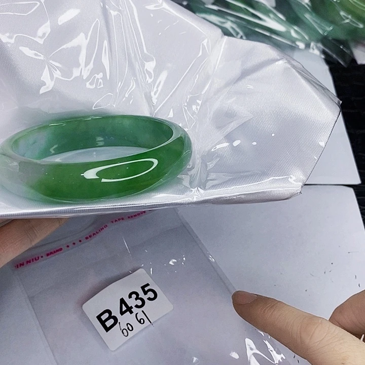 翡翠未镶嵌手镯一图一物实物为准