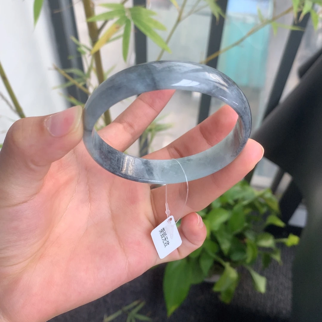 翡翠手镯未镶嵌公主