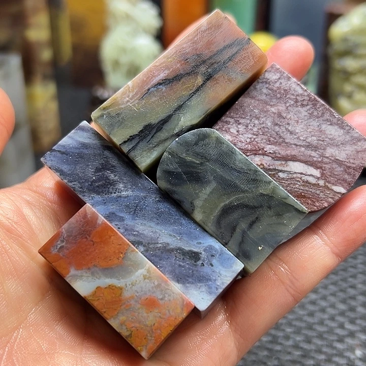 恰***似青田石印章石印章石