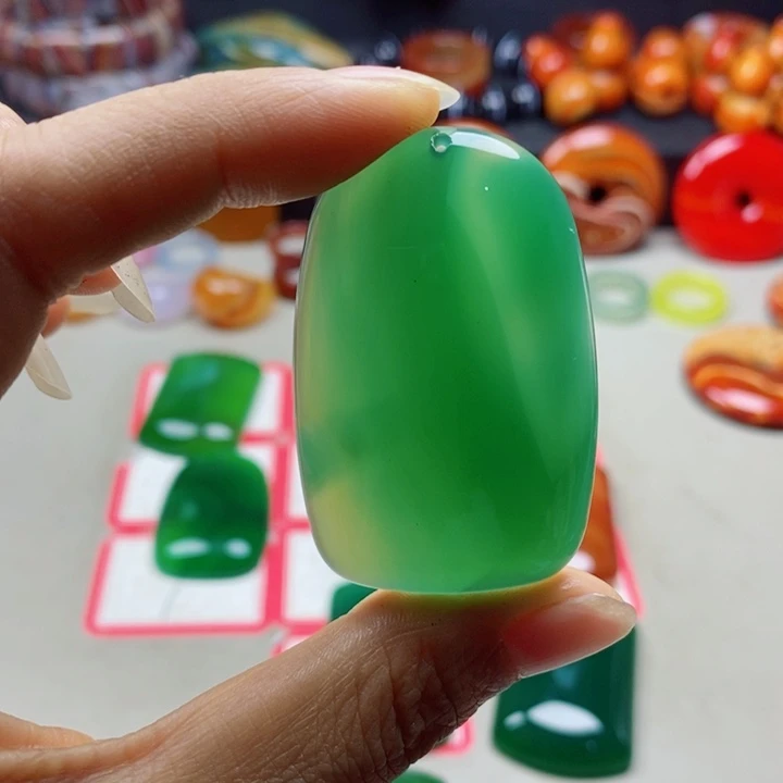 未镶嵌颈饰玛瑙/玉髓修**生