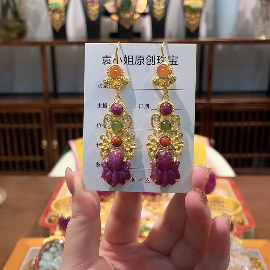 锦纶非金属耳坠红宝