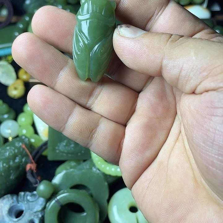 岫岩老玉（透闪石质玉）未镶嵌挂件