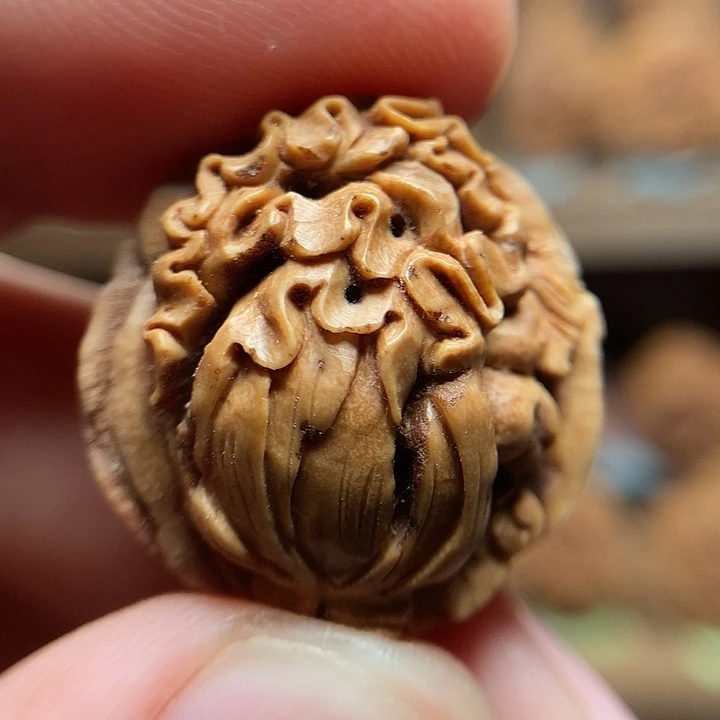 纯手工浮雕百财聚来