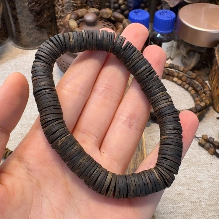 沉香碎屑沉香帅*海南白棋皮油沉水老料14克