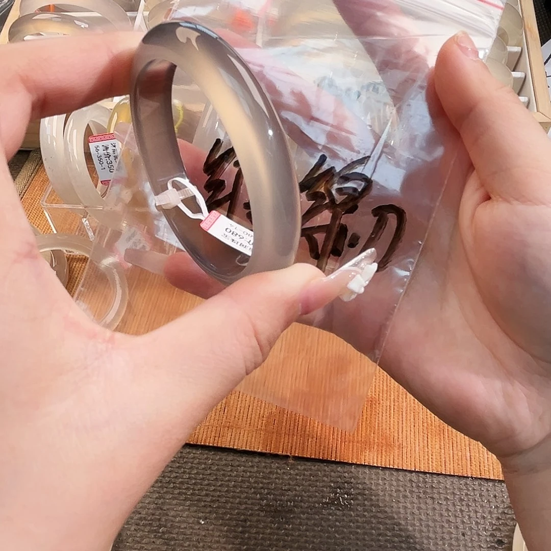 缠***刃玛瑙/玉髓未镶嵌手镯