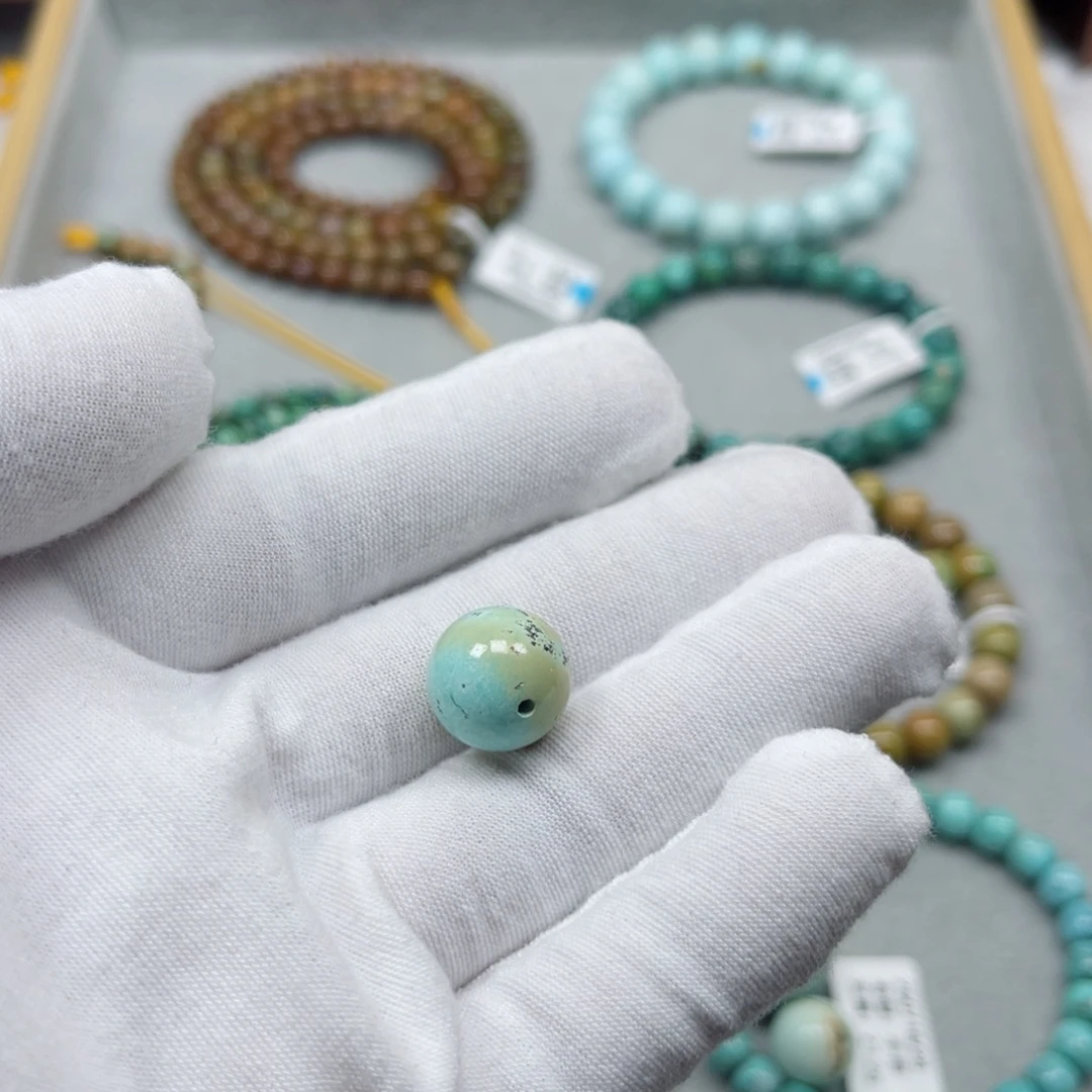 绿松石未镶嵌挂件