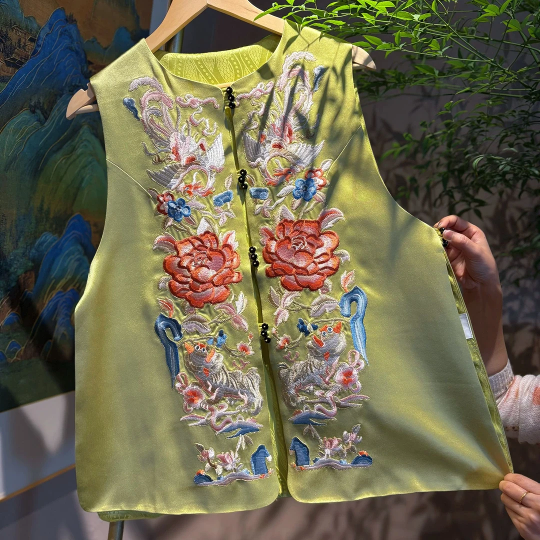 万物生 芳华设计新中式醋酸刺绣马甲国风重工醋酸刺绣马甲FH-A042