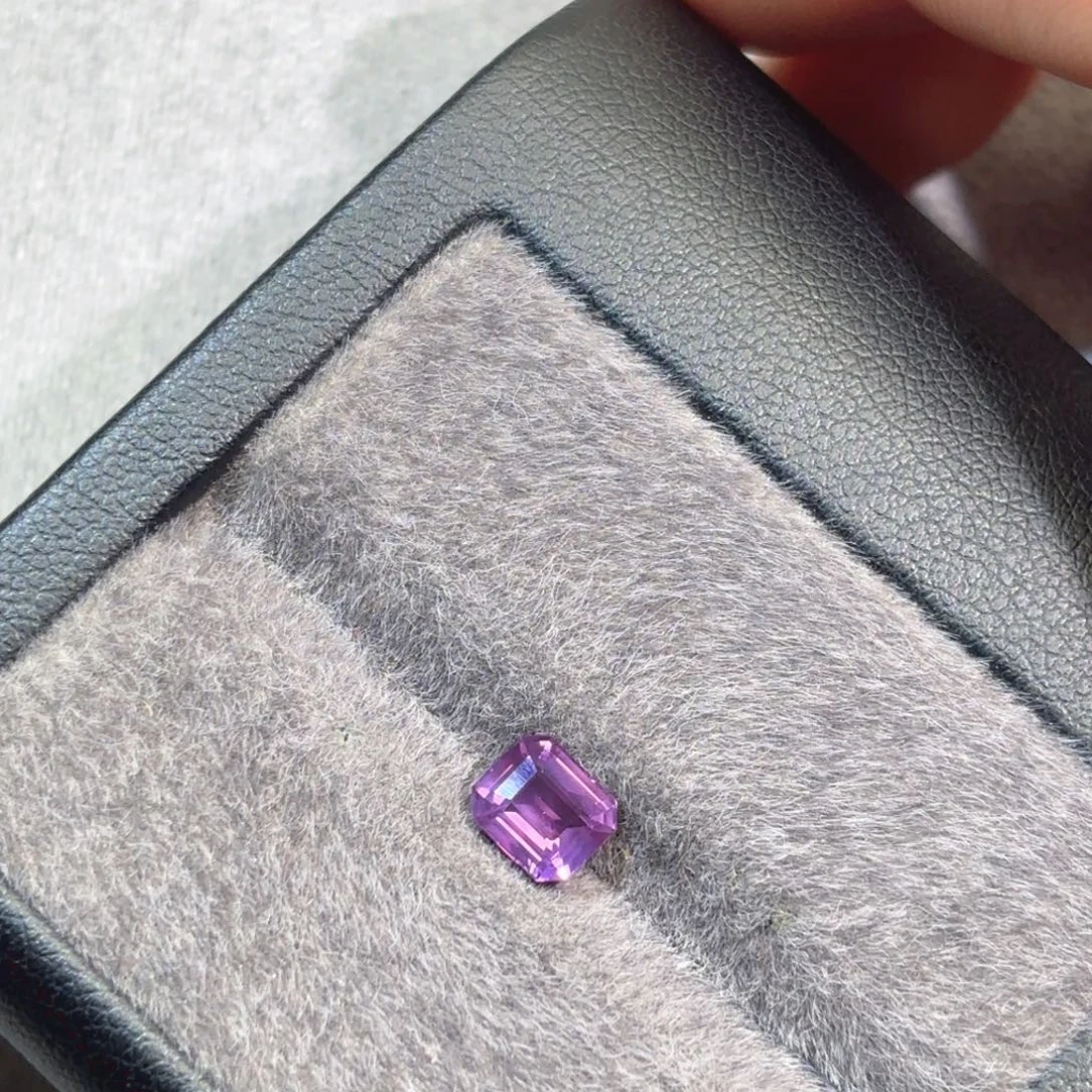 彩色蓝宝石裸石1.12克拉无烧