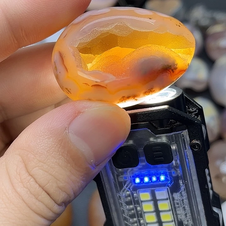 风***河玛瑙/玉髓未镶嵌珠宝奇石