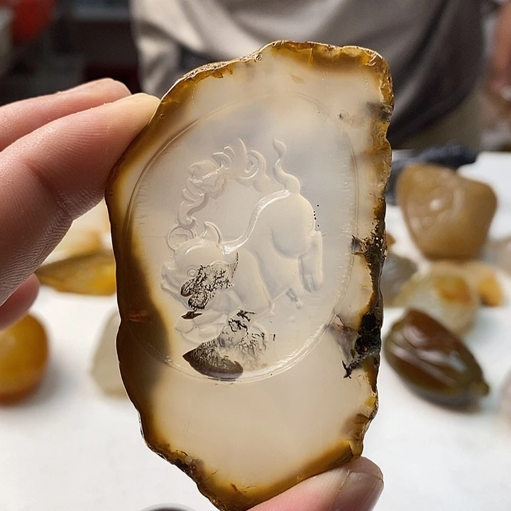 玛瑙/玉髓未镶嵌颈饰