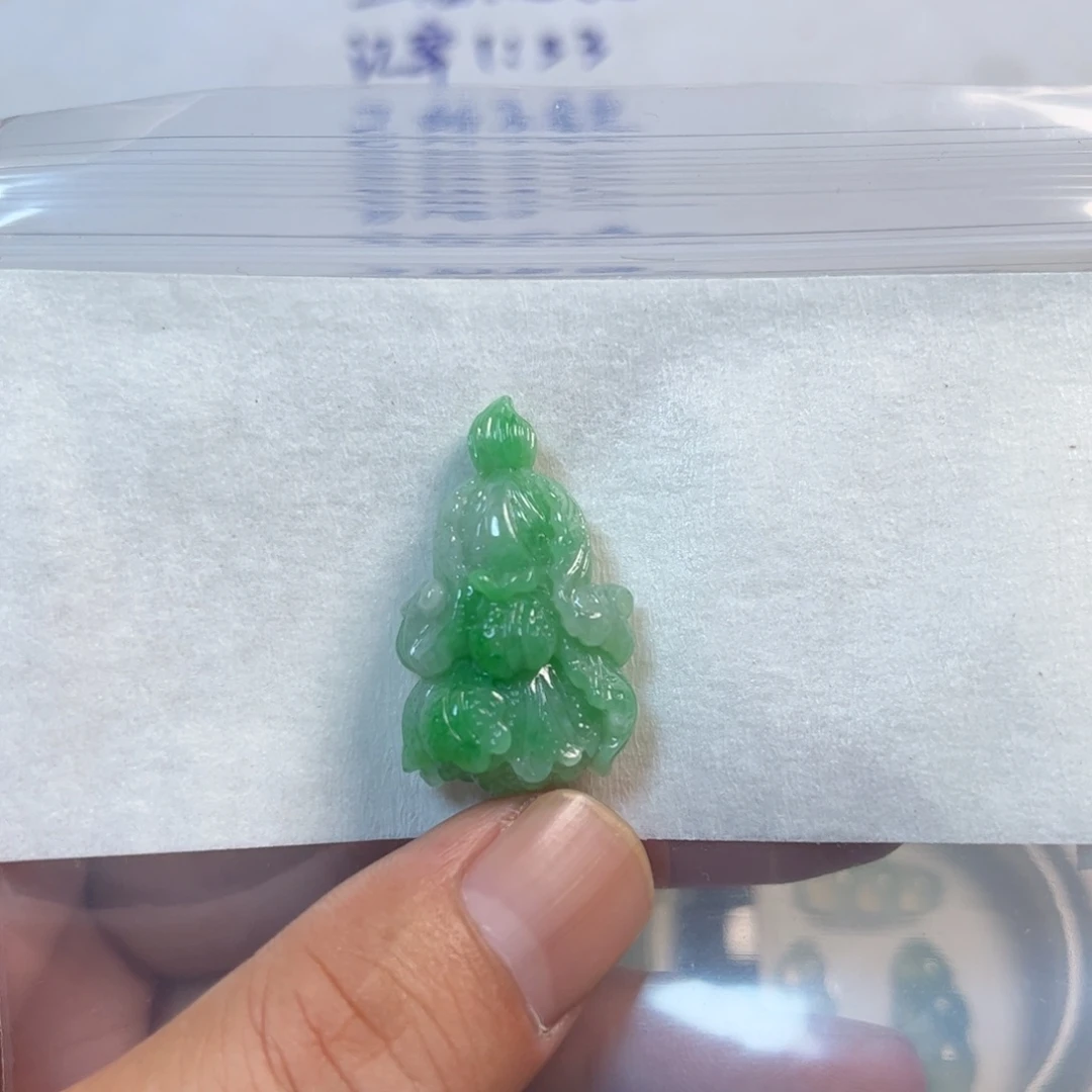 定制翡翠未镶嵌天然缅甸翡翠绿白菜