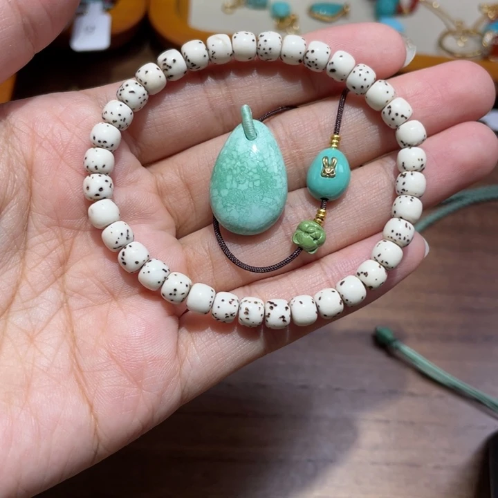 星月菩提手串星月菩提搭配绿松