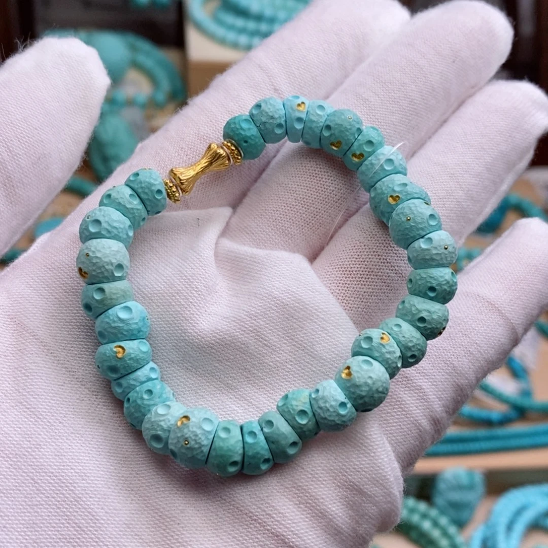 绿松石未镶嵌珠宝奇石