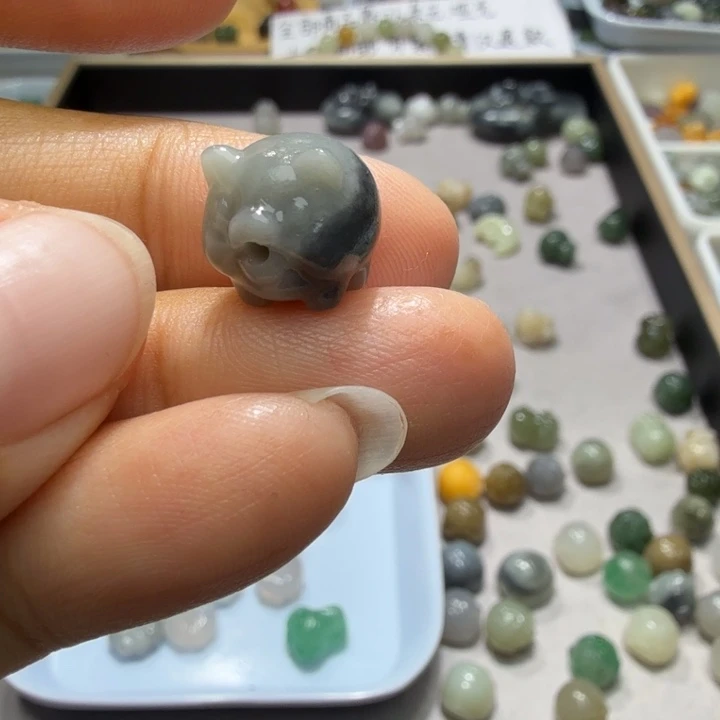 未镶嵌和田玉珠宝半成品