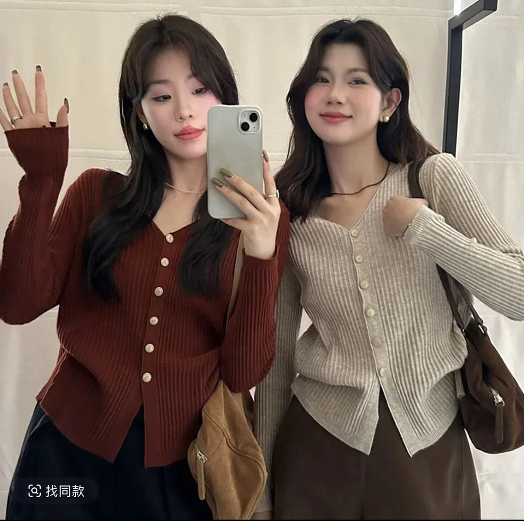 工厂直销8303#（90-200斤穿）大码女装新款V领显瘦百搭针织开衫长袖