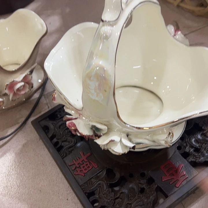 陶瓷瑕。。。。。。。。。。。。。。