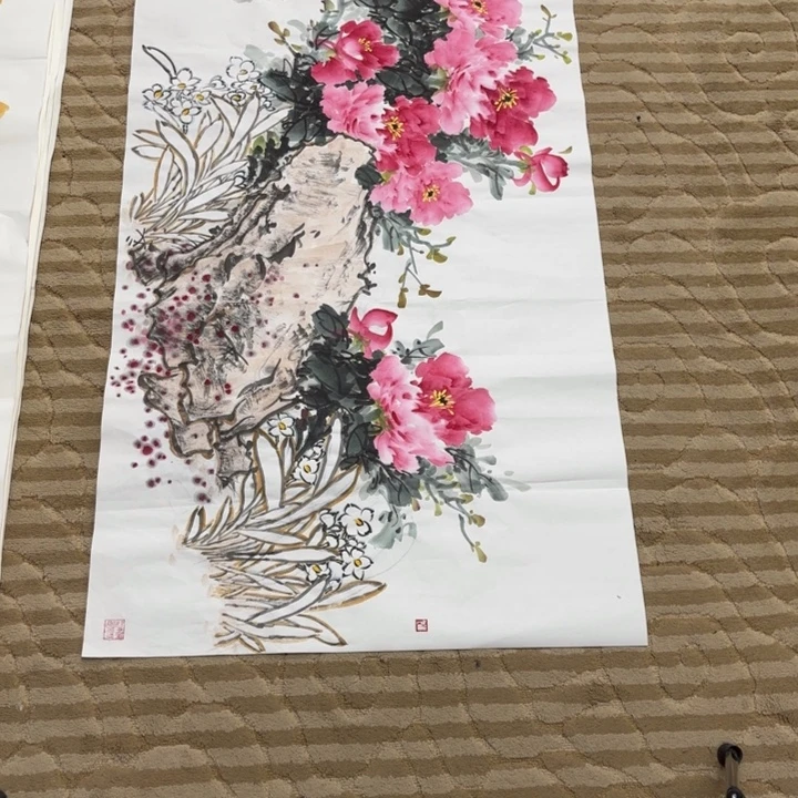 国画花鸟等多种鸟类的栖息