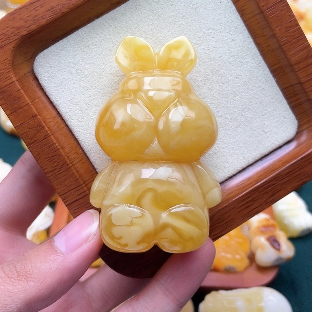 琥珀裸石未镶嵌蜜蜡