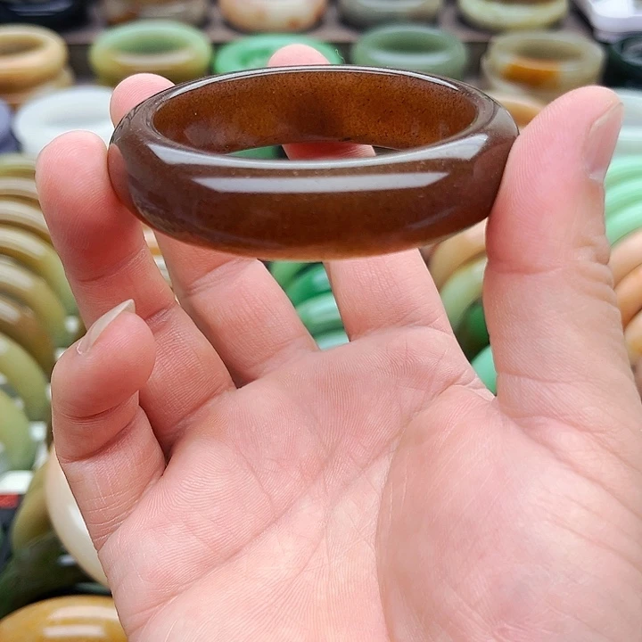 未镶嵌手镯（圆镯）石英质玉