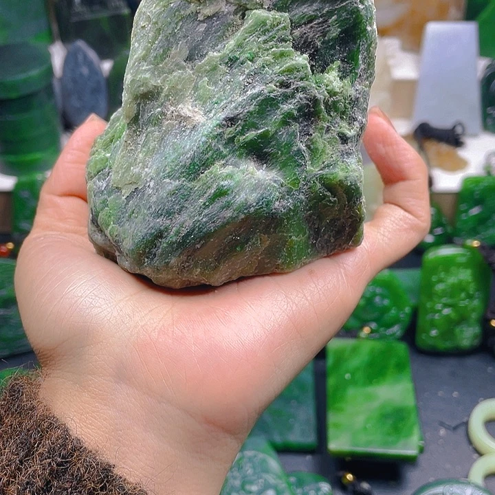 和田玉未镶嵌珠宝半成品