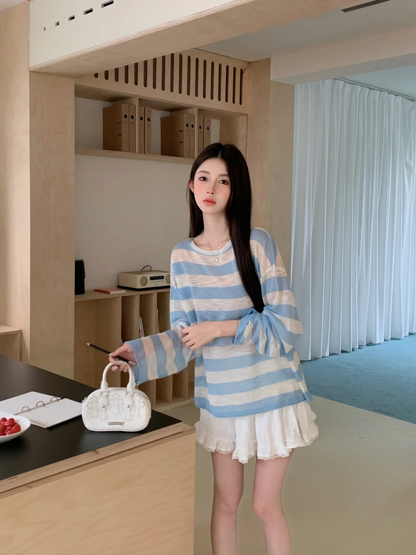 GAZ线上商店新款慵懒露背撞色条纹防晒冰丝针织衫宽松圆领长袖