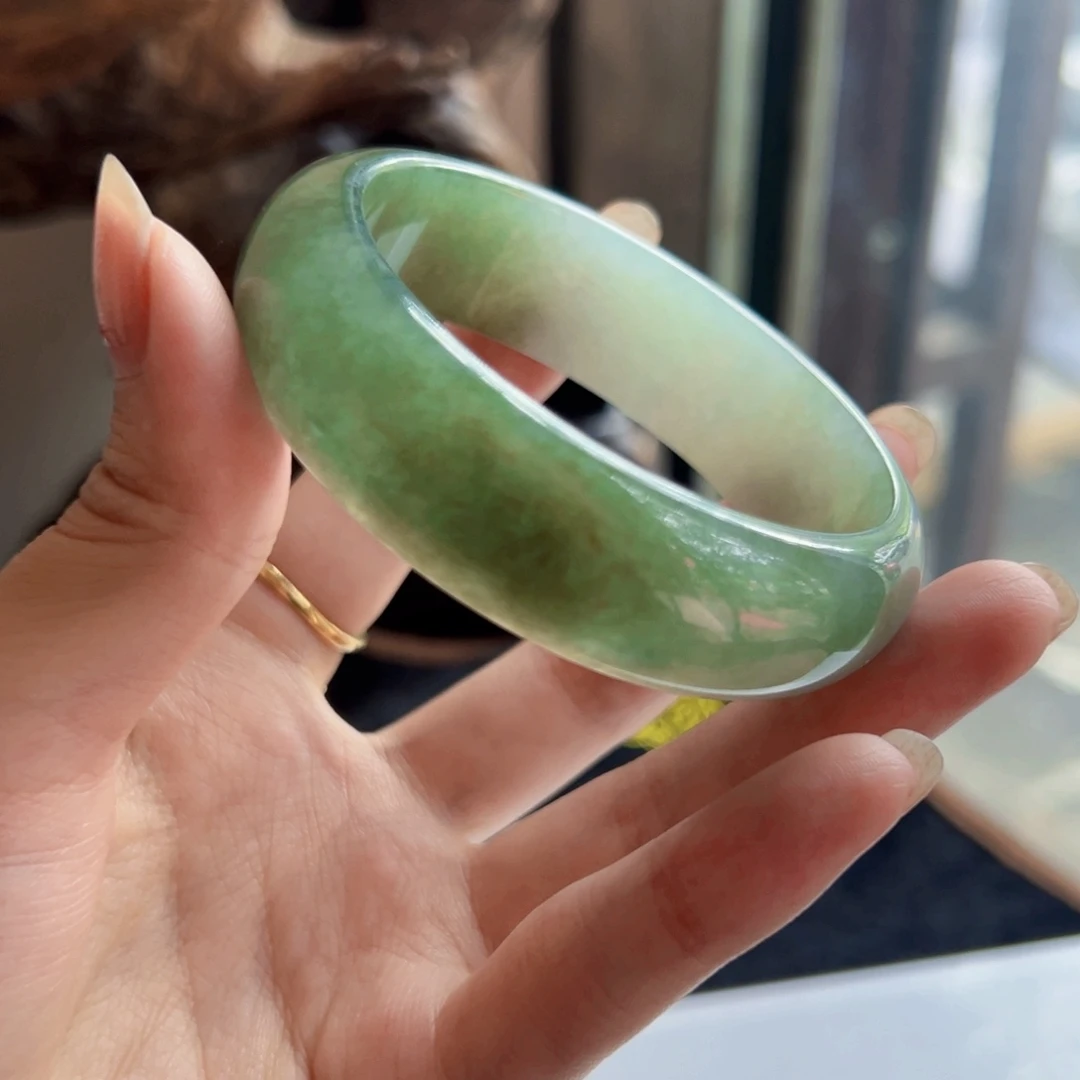 翡翠未镶嵌手镯58mmm