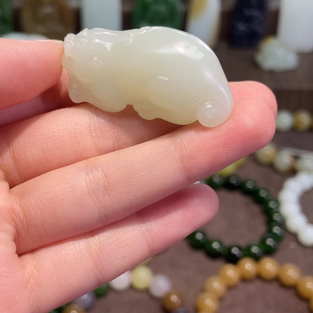 和田玉（糖玉）未镶嵌颈饰