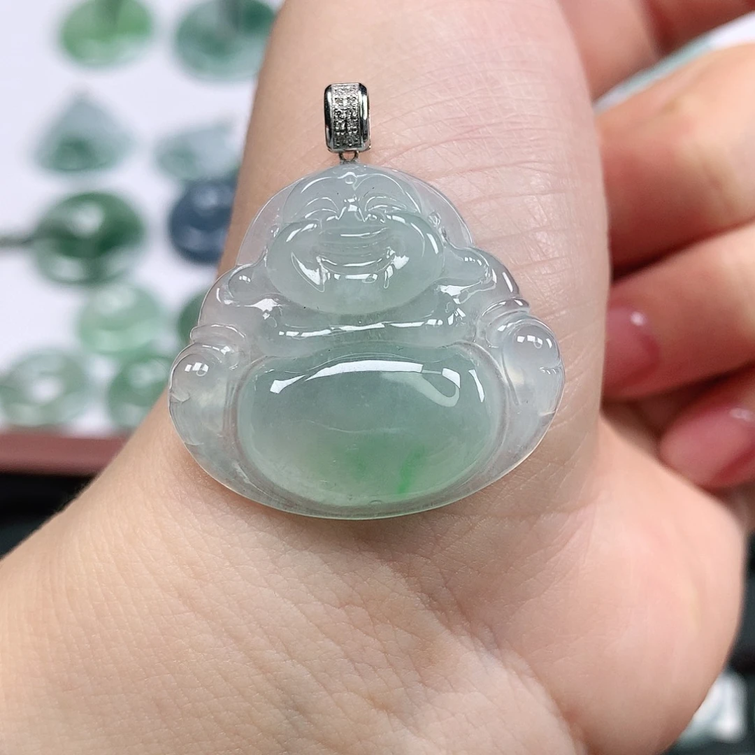 翡翠颈饰18K金镶嵌佛