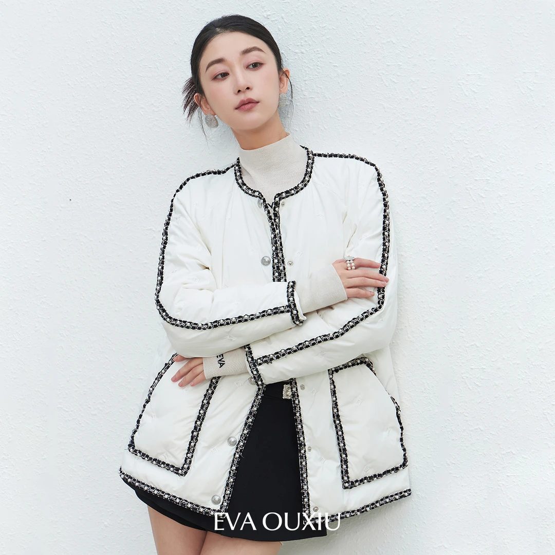 EVA OUXIU/伊华欧秀时尚白色休闲保暖圆领女装羽绒服45WYS5820