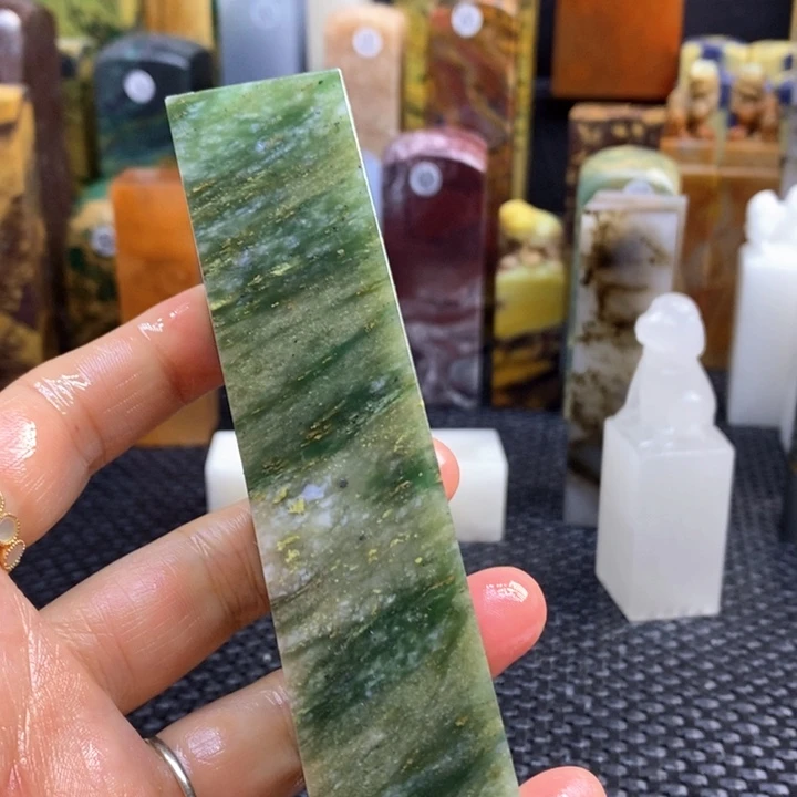 青田石轩**韵青田石印章石