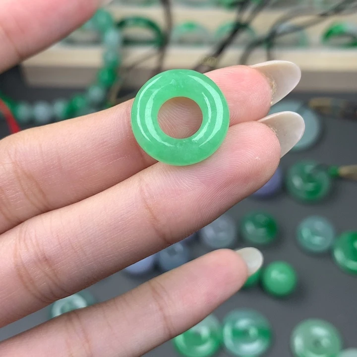 用***8甜甜圈吊坠项链挂坠