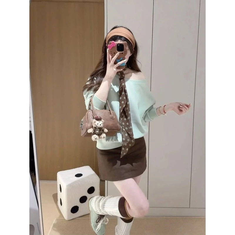 小众时尚休闲露肩长袖卫衣女春2025新款小个子百搭蕾丝oversize