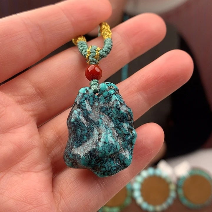 绿松石未镶嵌原矿