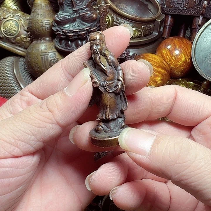 铜器摆件收收藏藏